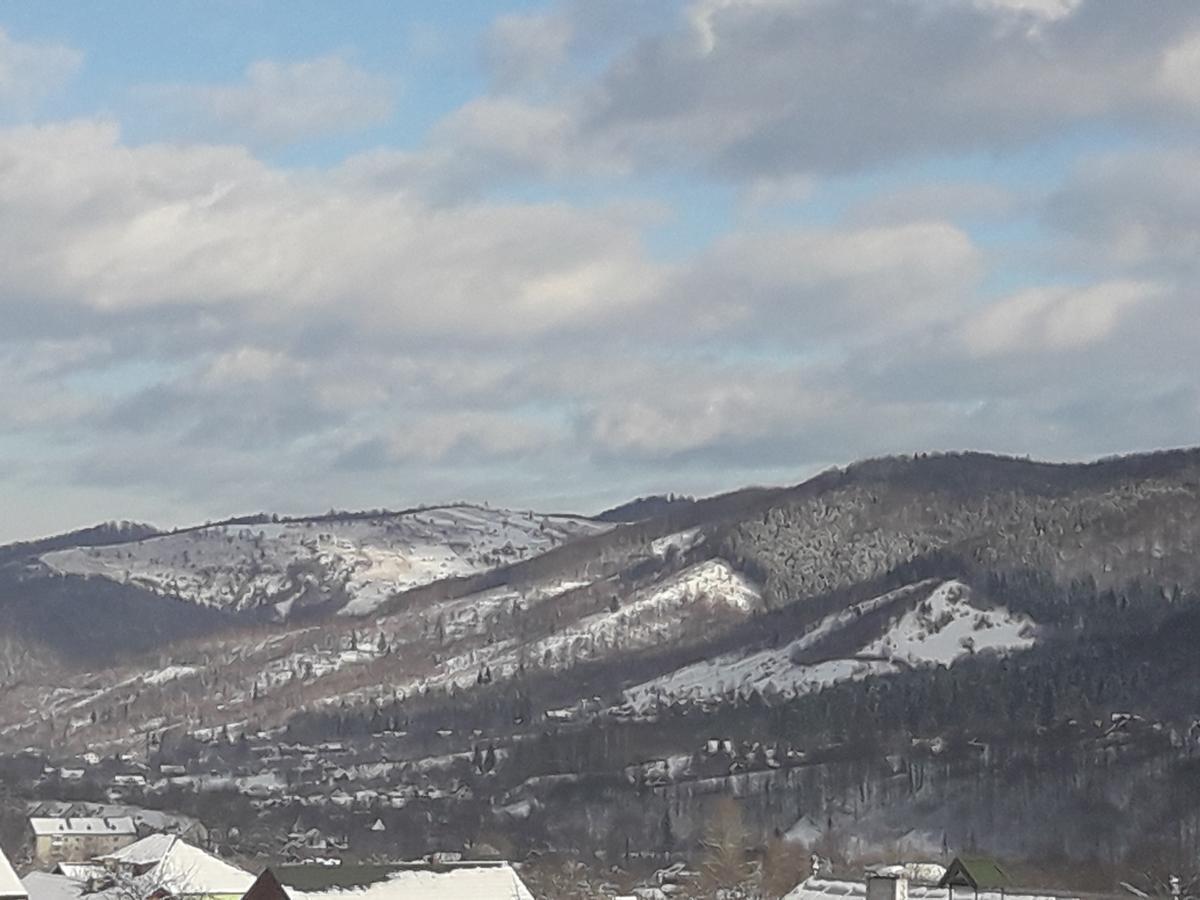 Sadyba Ellada Yaremche Bagian luar foto