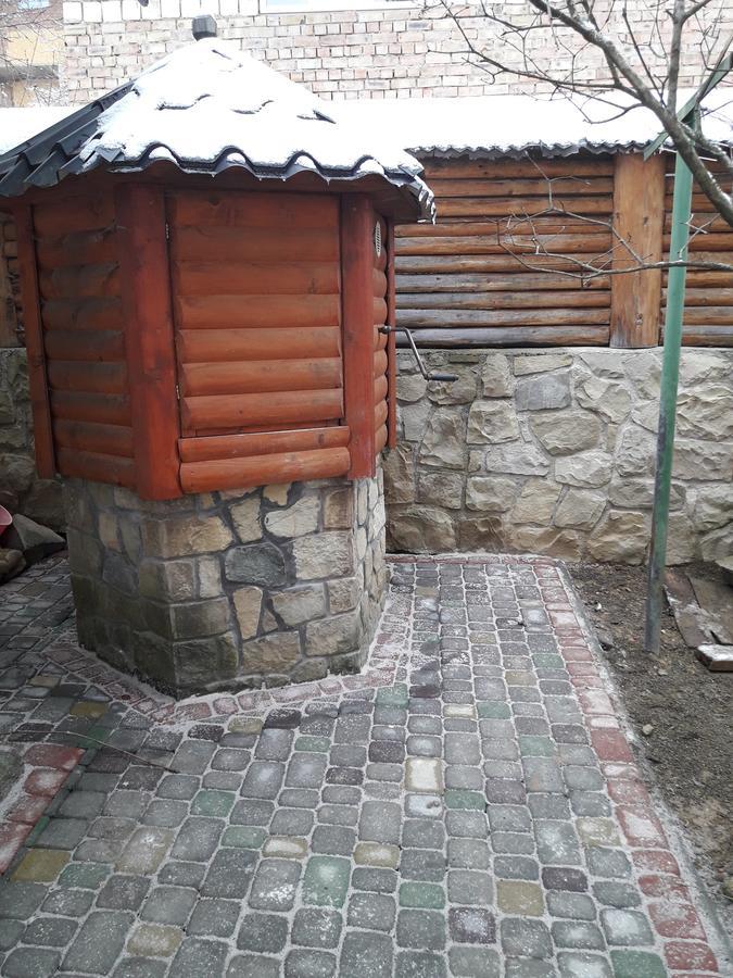 Sadyba Ellada Yaremche Bagian luar foto