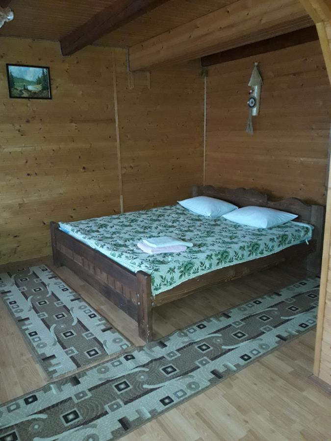 Sadyba Ellada Yaremche Bagian luar foto
