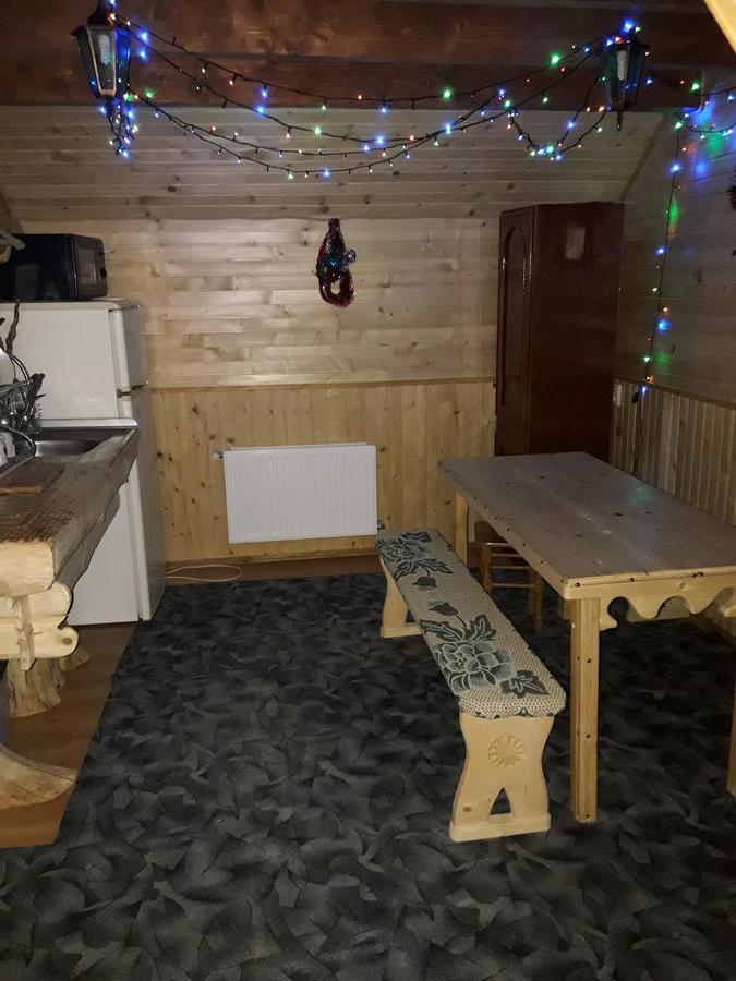 Sadyba Ellada Yaremche Bagian luar foto