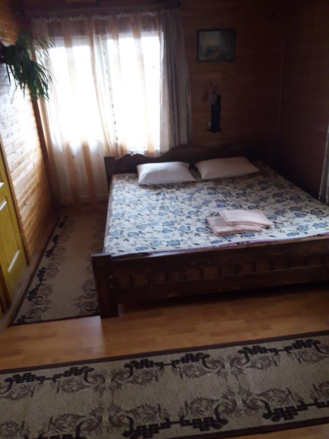 Sadyba Ellada Yaremche Bagian luar foto